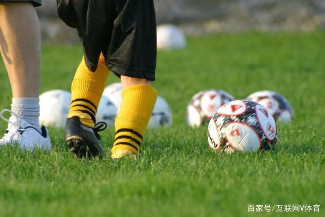 布朗31分绿军大胜魔术5连胜 鹈鹕虐马刺4连胜